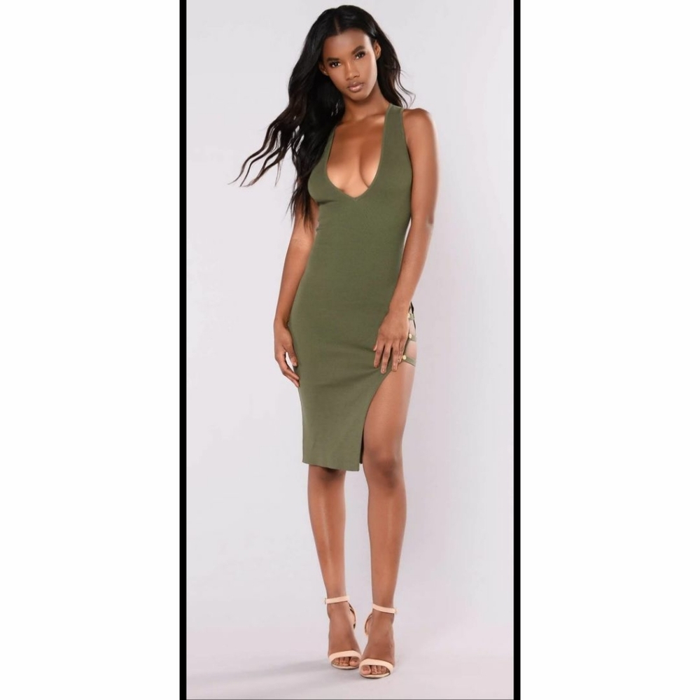 💚💚💚 Olive Green Cut Out Dress